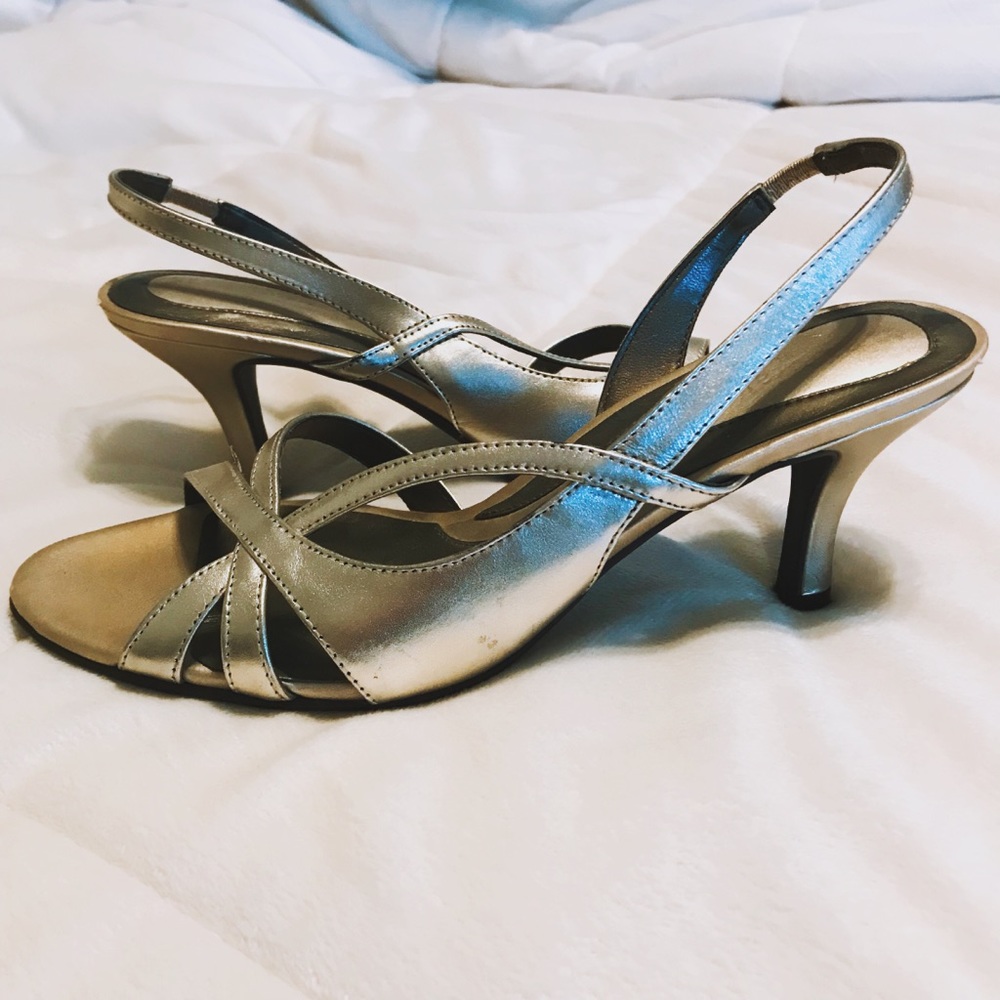 Naturalizer Comfort Gold Heels